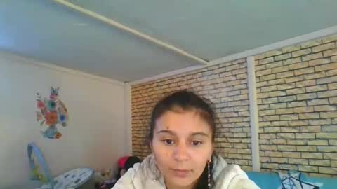 Snapshot of real_coupl3 chatting on 11/16/25, 07:03 real_coupl3 online show from 11/16/25, 07:03