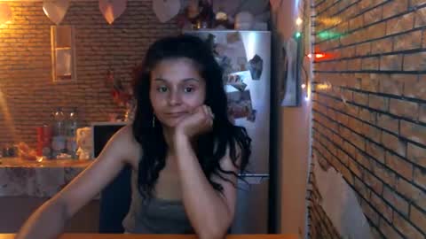 Snapshot of real_coupl3 chatting on 06/02/26, 04:09 real_coupl3 online show from 06/02/26, 04:09