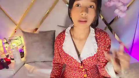 Snapshot of real_doncella_pussy chatting on 06/25/26, 12:54 DONCELLA online show from 06/25/26, 12:54