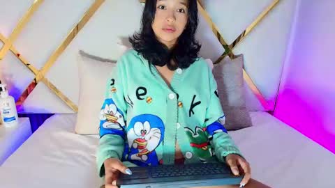Snapshot of real_doncella_pussy chatting on 07/19/26, 11:36 DONCELLA online show from 07/19/26, 11:36