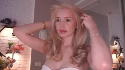 Grace online show from 04/30/26, 07:36