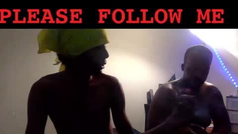 Snapshot of realdrewreynolds chatting on 09/22/25, 09:55 tranzGODess online show from 09/22/25, 09:55