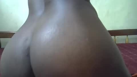 realme20000 online show from 05/19/26, 03:46