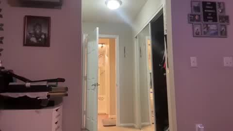 Snapshot of realpurp_ chatting on 02/05/25, 08:21 Preston Stella online show from 02/05/25, 08:21