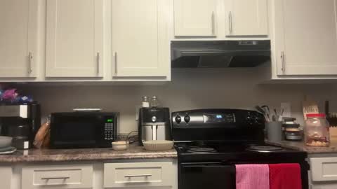 Snapshot of realpurp_ chatting on 02/05/25, 02:26 Preston Stella online show from 02/05/25, 02:26