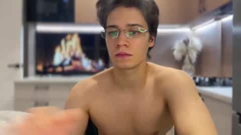 AliceEve online show from 02/27/25, 06:42