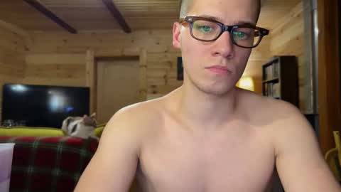 AliceEve online show from 03/16/26, 06:01