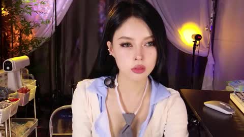 reaowna___ online show from 11/11/25, 02:50