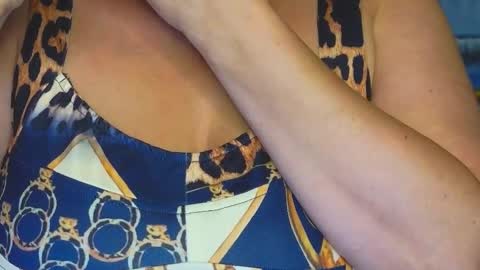 Im a little sick. Ill be back soon. online show from 09/27/25, 03:28