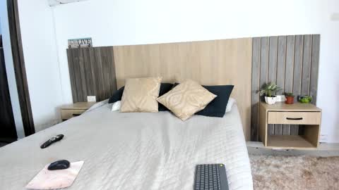 I invite you to my birthday on November 3th  online show from 02/04/26, 08:03