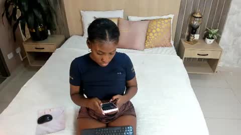 Snapshot of rebeca_cortez1 chatting on 06/26/26, 01:59 I invite you to my birthday on November 3th online show from 06/26/26, 01:59