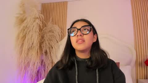 rebeca_taylor_ online show from 04/18/26, 03:27