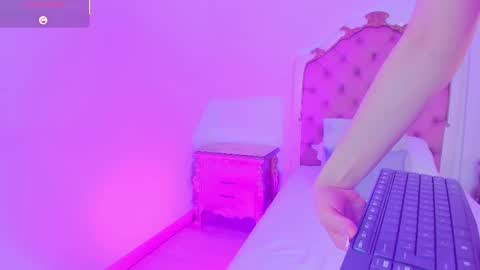 Rebeca Whatsson online show from 11/14/25, 11:31