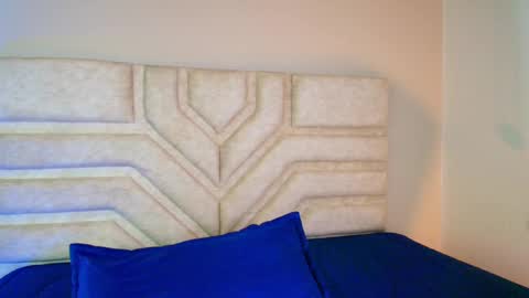 Rebeca Williams online show from 03/04/25, 03:44