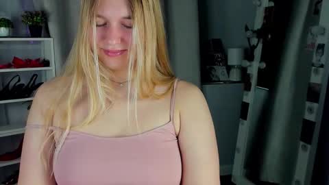 rebecca_____ online show from 10/08/25, 02:20