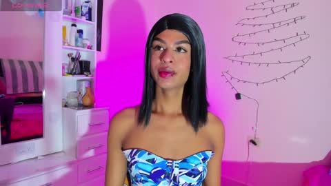 Snapshot of rebecca_adad18 chatting on 12/13/24, 05:10 rebecca online show from 12/13/24, 05:10