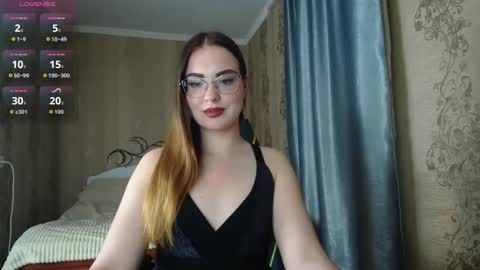 Snapshot of rebecca_ccaa chatting on 05/11/26, 04:04 Rebecca online show from 05/11/26, 04:04