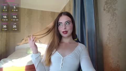 Snapshot of rebecca_ccaa chatting on 05/28/26, 04:04 Rebecca online show from 05/28/26, 04:04