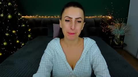 rebecca_diamonds online show from 01/16/25, 09:16