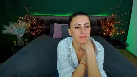 rebecca_diamonds online show from 02/06/25, 02:37