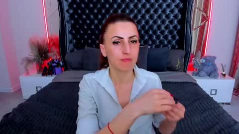 rebecca_diamonds online show from 04/23/26, 12:29