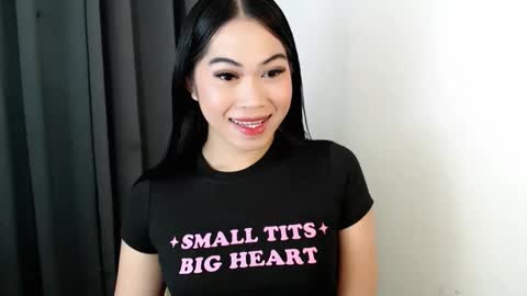 Snapshot of rebecca_slutt chatting on 02/01/26, 01:09 its me asian rebecca online show from 02/01/26, 01:09