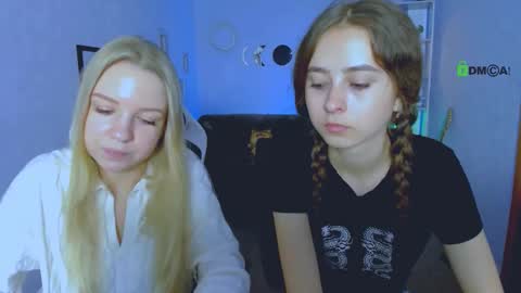 rebecca_smile_ online show from 10/05/25, 12:25