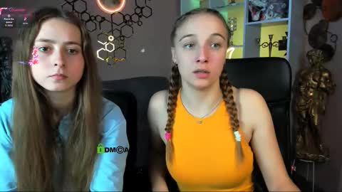 rebecca_smile_ online show from 10/17/25, 12:30