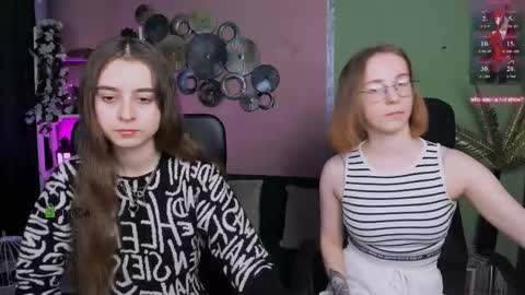 rebecca_smile_ online show from 12/21/25, 10:11