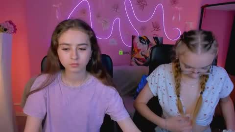 rebecca_smile_ online show from 06/03/26, 07:08