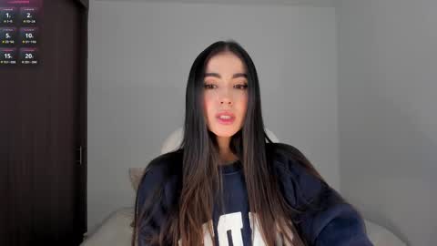 Snapshot of rebeccabaxter chatting on 03/11/25, 12:44 Rebecca online show from 03/11/25, 12:44