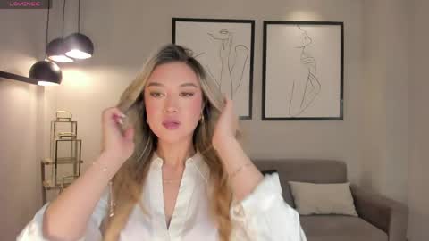 Rebe online show from 04/09/26, 07:19