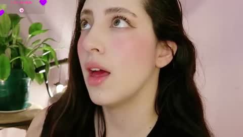 Snapshot of rebeccawhite_meow chatting on 06/11/26, 02:11 rebeccawhite_meow online show from 06/11/26, 02:11