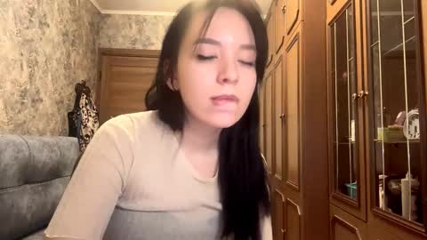 Snapshot of rebeckakirscht chatting on 12/05/25, 02:25 Sofia online show from 12/05/25, 02:25