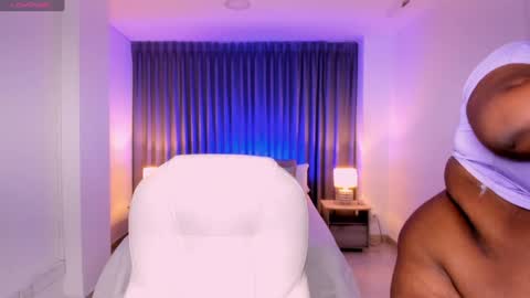 rebeka online show from 01/17/25, 03:23