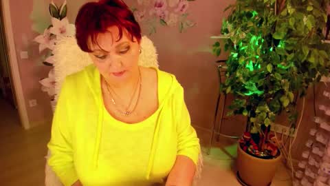 Snapshot of rebekkacharm chatting on 10/22/25, 04:51 rebekkacharm online show from 10/22/25, 04:51