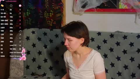 Snapshot of reborn_elf chatting on 11/03/25, 02:18 Lara online show from 11/03/25, 02:18