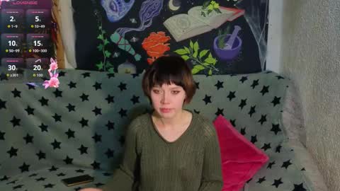 Snapshot of reborn_elf chatting on 11/10/25, 07:57 Lara online show from 11/10/25, 07:57