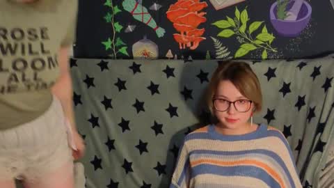 Lara online show from 12/18/25, 10:05