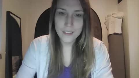 Keely KeKe Kiwi online show from 10/29/25, 12:40