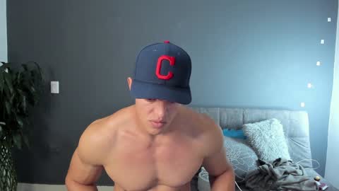 twitter REECET26 instagram RECCETAYLOR online show from 02/06/25, 12:22