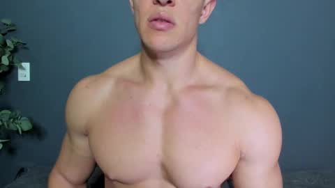 twitter REECET26 instagram RECCETAYLOR online show from 12/22/25, 03:25