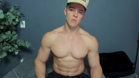 twitter REECET26 instagram RECCETAYLOR online show from 02/14/26, 12:07