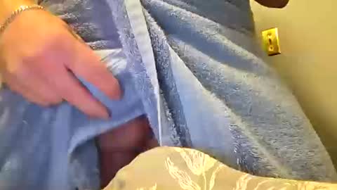 Snapshot of red24devils chatting on 10/13/25, 07:03 red24devils online show from 10/13/25, 07:03