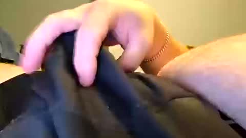 Snapshot of red24devils chatting on 10/14/25, 12:06 red24devils online show from 10/14/25, 12:06