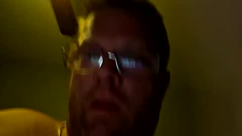 Snapshot of red24devils chatting on 10/28/25, 11:51 red24devils online show from 10/28/25, 11:51