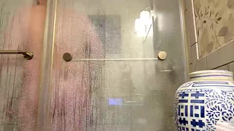 Snapshot of red24devils chatting on 12/18/25, 10:43 red24devils online show from 12/18/25, 10:43