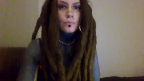 Snapshot of red_eyed_roze chatting on 01/30/25, 07:39 red_eyed_roze online show from 01/30/25, 07:39