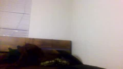 Snapshot of red_eyed_roze chatting on 02/06/25, 04:10 red_eyed_roze online show from 02/06/25, 04:10