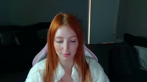 Red -  online show from 02/18/25, 02:38